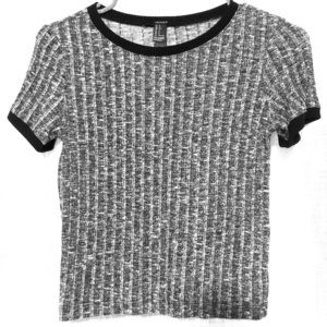 Forever 21 Cropped T-shirt